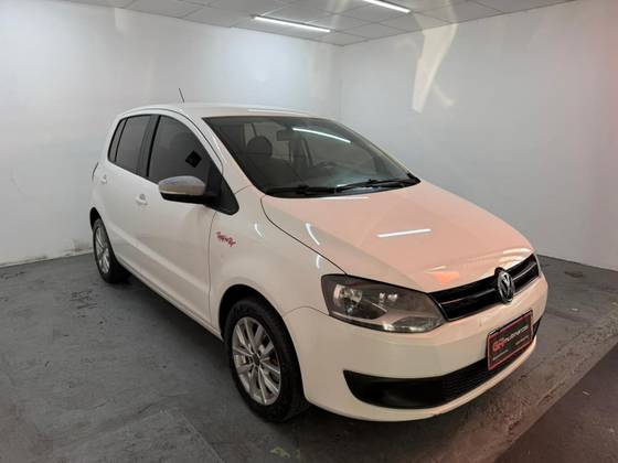 VOLKSWAGEN FOX 1.6 MI ROCK IN RIO 8V FLEX 4P MANUAL VOLKSWAGEN FOX 1.6 MI ROCK IN RIO 8V FLEX 4P MANUAL